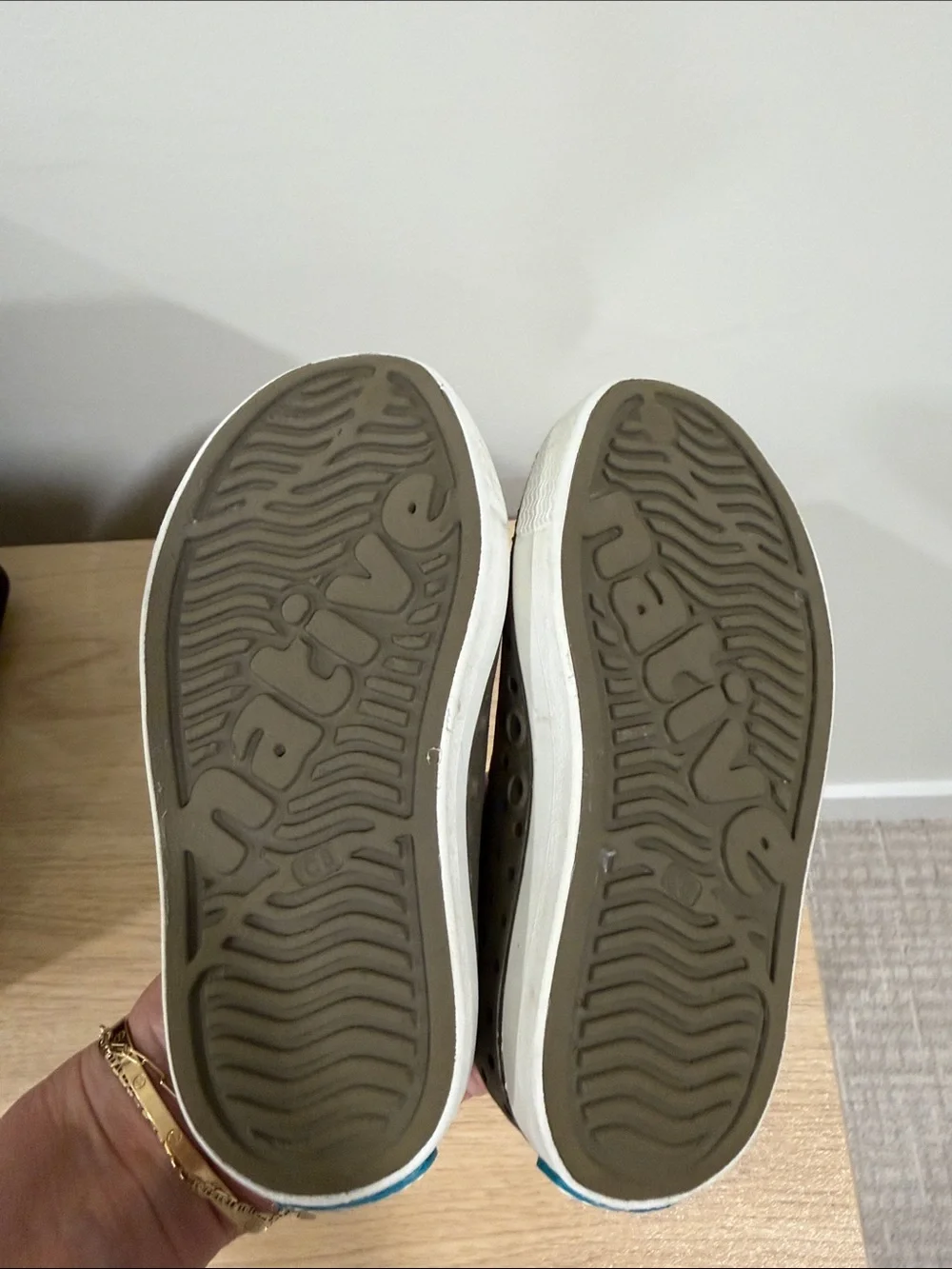 Native Shoes slip water